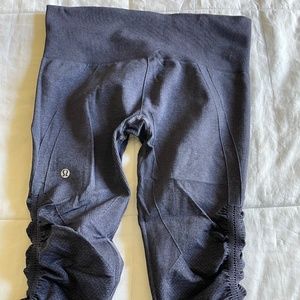 Lululemon wonder under